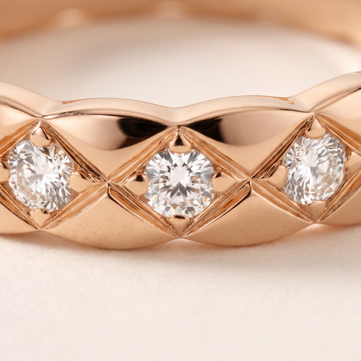 C Crush Pavé Mini Model Ring