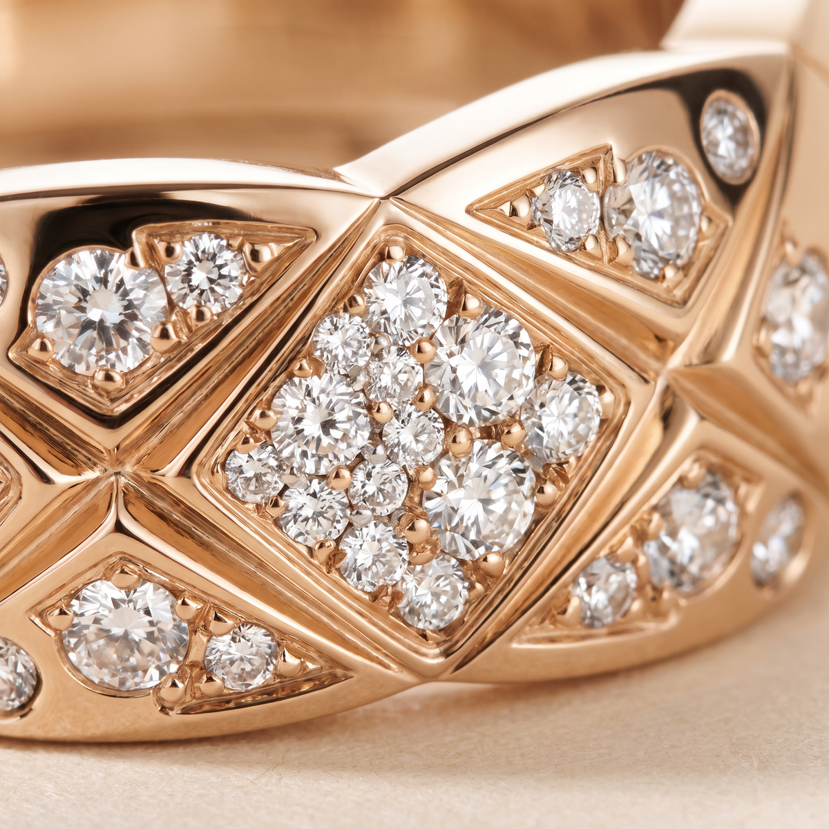 C Crush Paved Small Model Ring