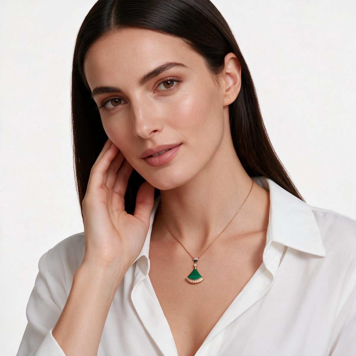 Diva's Dream Pavé Green Pendant Necklace