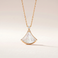 Divas' Dream White Arc 1 Diamond Pendant Necklace