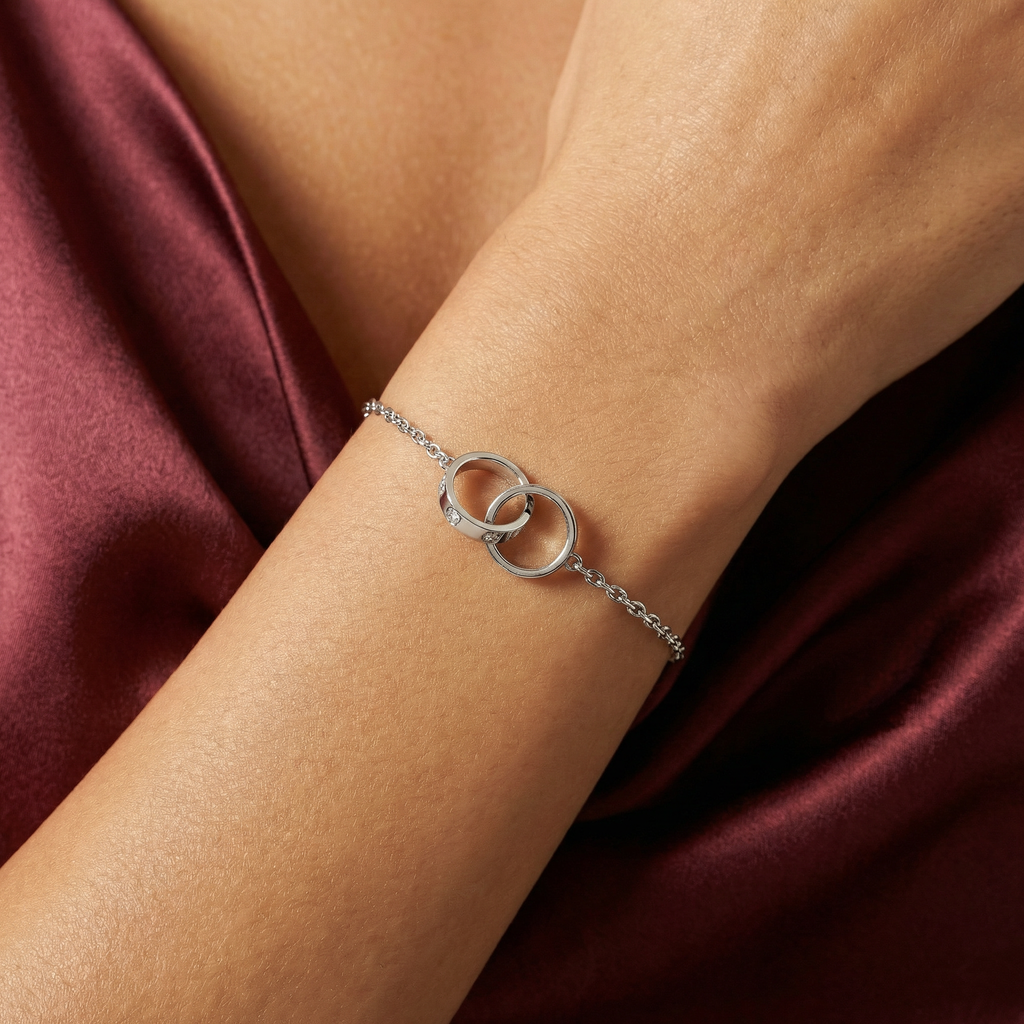 Love On Chain Bracelet