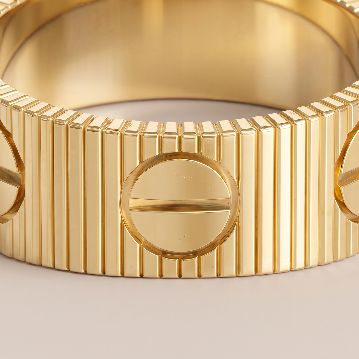 Love Ribbed Screw Accent Ring