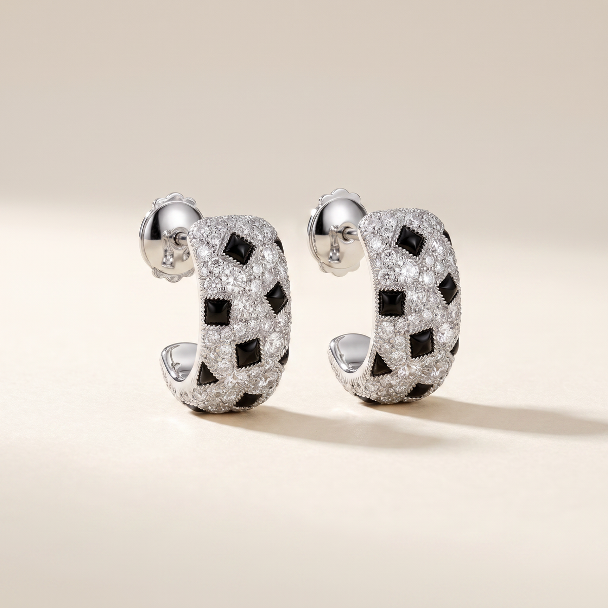 Panthère De Pavé Stud Earrings