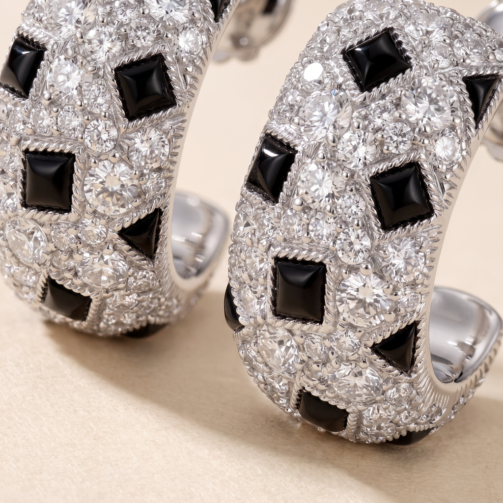 Panthère De Pavé Stud Earrings
