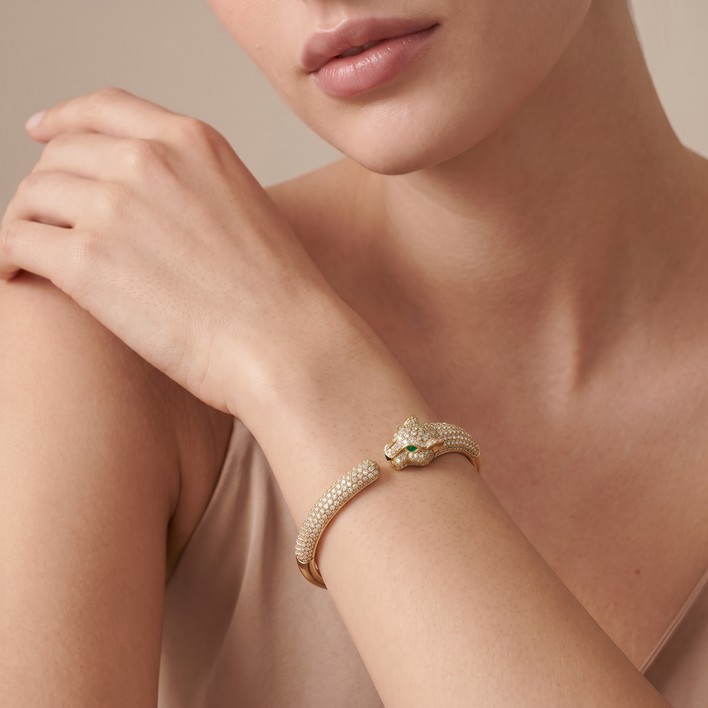 Panthere Pavé Diamond Head Open Bangle Bracelet