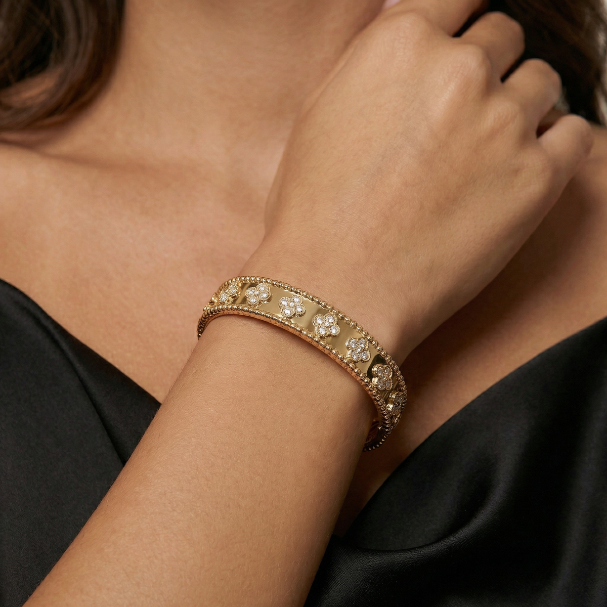 Perlée Clovers Small Pavé Bracelet