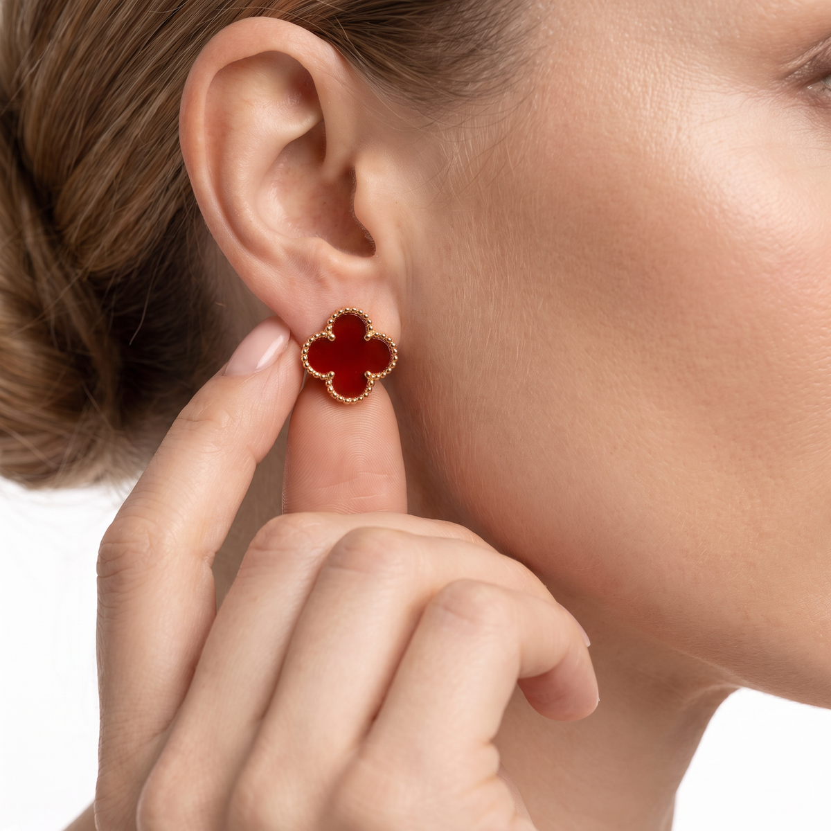 Vintage Alhambra Carnelian Motif Earrings